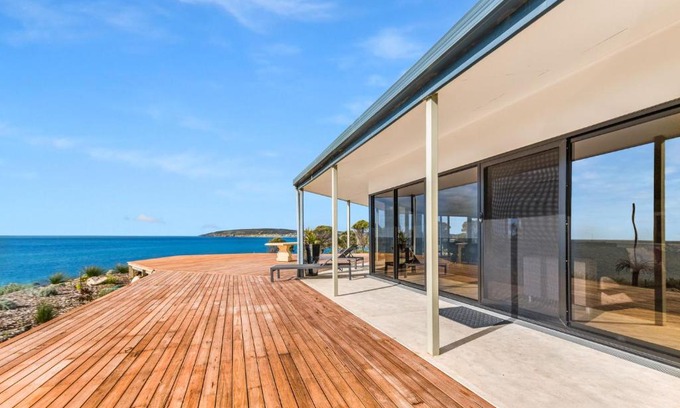 Emu Bay House | Fairfield House 17 Rookery Road