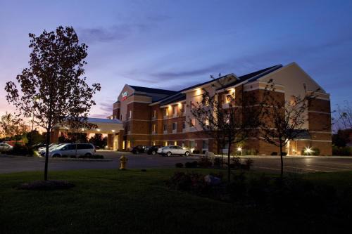 Fenton Hotel | Fairfield Inn and Suites Flint Fenton