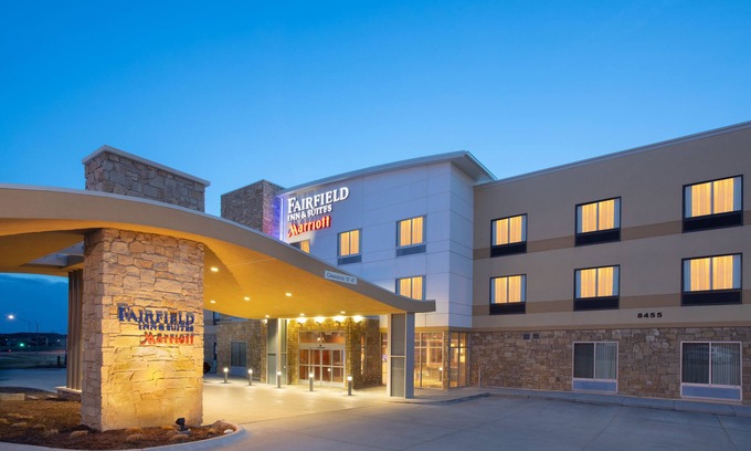 Lincoln Hotel | Fairfield Inn & Suites by Marriott Lincoln Southeast