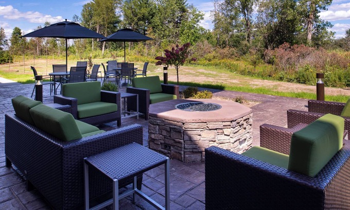 Canton Hotel | Fairfield Inn & Suites by Marriott Canton