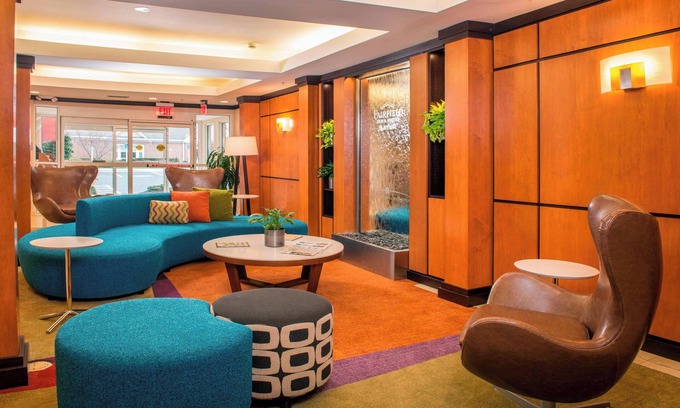 Ballenger Creek Hotel | Fairfield Inn & Suites by Marriott Frederick