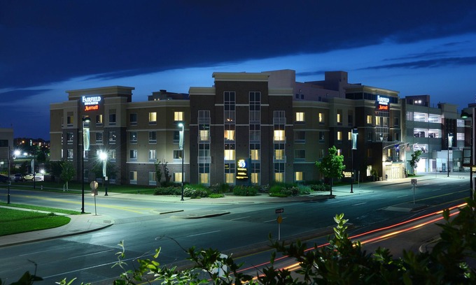 Downtown Wichita Hotel | Fairfield Inn & Suites by Marriott Wichita Downtown