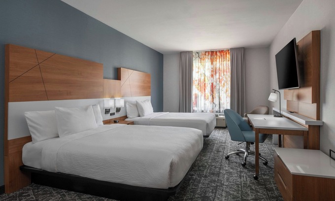 Hayward Hotel | Fairfield Inn & Suites by Marriott Oakland Hayward