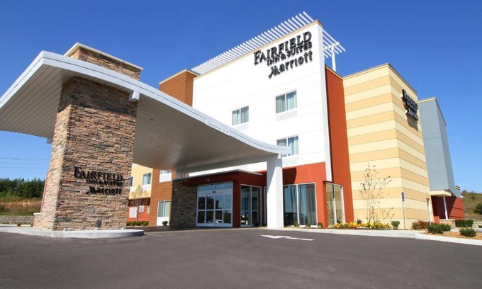 Pittsburg Hotel | Fairfield Inn & Suites by Marriott London