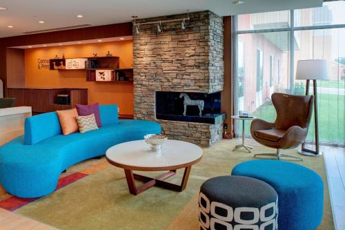 Troy Hotel | Fairfield Inn & Suites by Marriott Detroit Troy