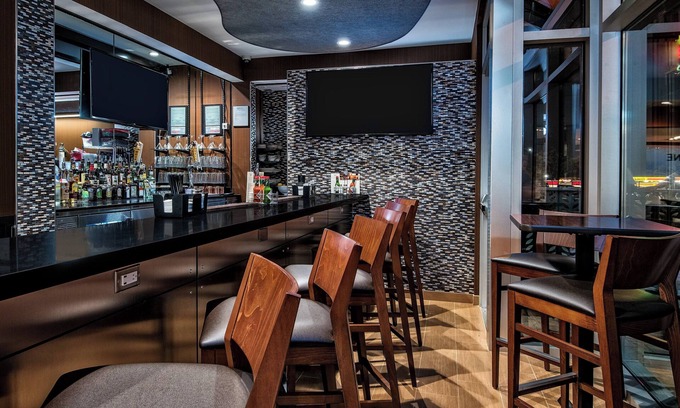 Van Hotel | Fairfield Inn & Suites by Marriott Van Canton Area
