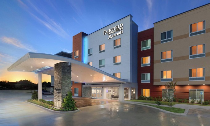 Burleson Hotel | Fairfield Inn & Suites by Marriott Fort Worth South/Burleson