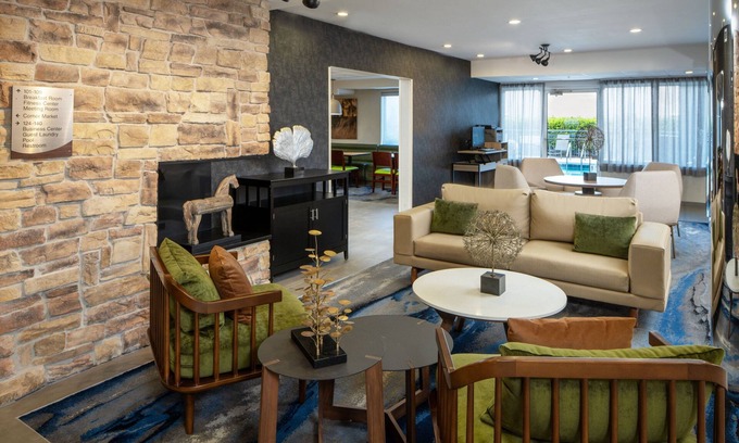 Villas Hotel | Fairfield Inn & Suites by Marriott Ft. Myers/Cape Coral