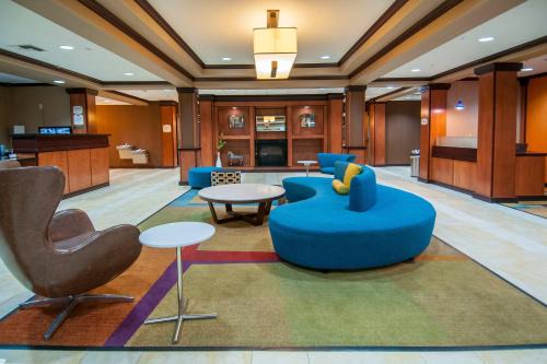 Hollywood Park Hotel | Fairfield Inn & Suites by Marriott San Antonio North/Stone Oak