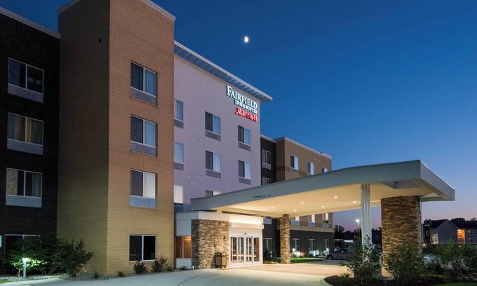Saint Marys Allen County Hotel | Fairfield Inn & Suites Fort Wayne Southwest