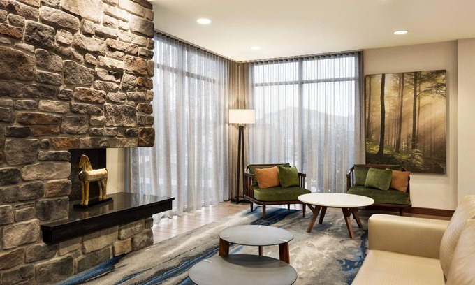 Hershey Hotel | Fairfield Inn & Suites Hershey Chocolate Avenue