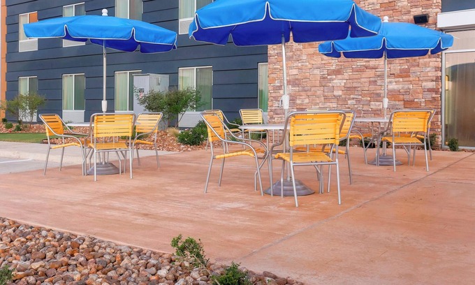 Pleasanton Hotel | Fairfield Inn & Suites Pleasanton