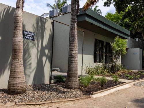 UPhongolo House | Fairway Lodge