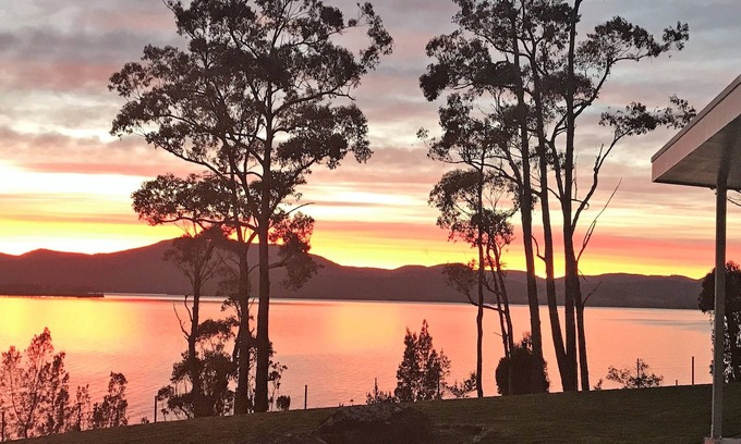 Brooks Bay Cottage | Fairwinds - Essentially Tas
