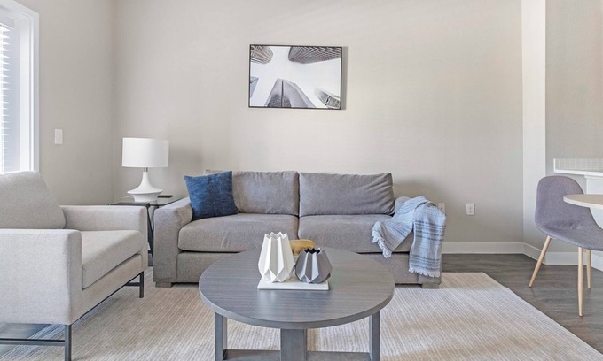 Katy Apartment | Falcon 1BD 6 - One Bedroom Apartment, Sleeps 2
