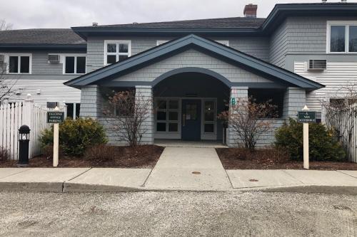 Jeffersonville Apartment | Falcon Units