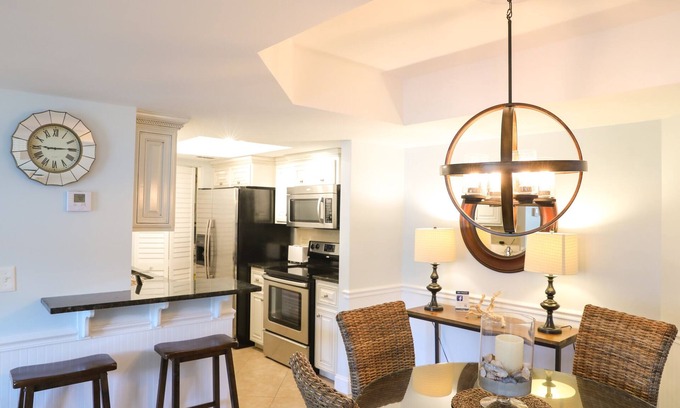 Saint Simons Island Condo | Fall Beach Specials! SUPER SAVINGS! Email for Quote!