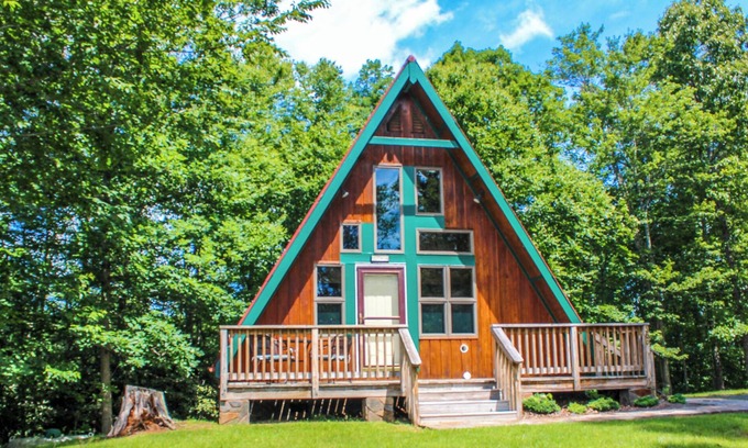 Crumpler Ski Chalet | Fall Colors + Cozy Cabins = Your Perfect October Retreat @ Wildflower Ridge