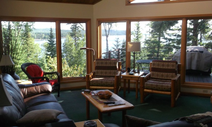 Two Harbors House | Fall Getaway on Lake Superior, Home with Great Lake View and Hot Tub