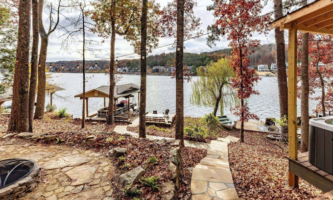 Waleska House | Fall Sale: 15% Off 3+ nights – thru Nov 30!