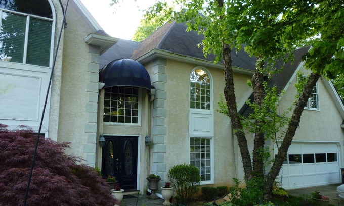 Roswell House | Fall Special! Luxury Executive Home for Rent