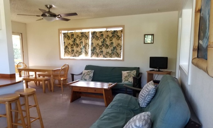 Pupukea House | FALL SPECIAL~ONLY 139USD~A GREAT LOCATION~JUST STEPS 2 THE BEACH ON SUNSET POINT