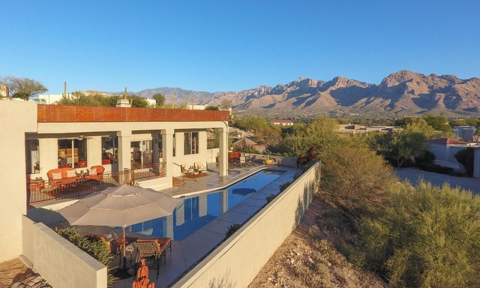 Canada Hills Estates House | FALL SPECIAL - Outstanding 5 Star Catalina view home!