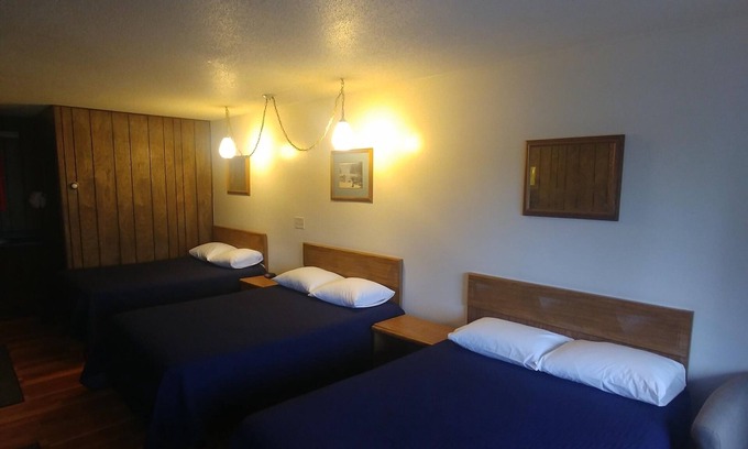 International Falls Hotel | Falls Motel