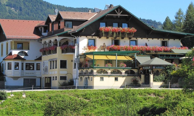 Edlbach Cabin | Familienzimmer 1 - Berggasthof Zottensberg