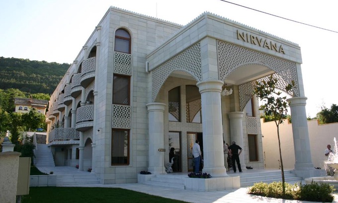 Shumen Hotel | Familly Art Hotel Nirvana