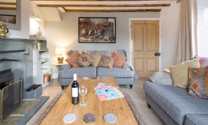 Pitchcombe Other | Family and pet friendly cottage in a perfect location for the Cotswolds.