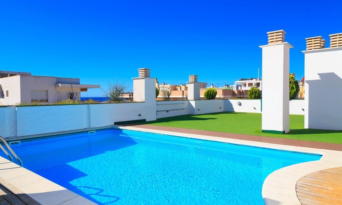 Salou City Centre Apartment | Family Apartment · 80m Beach · UHC SOL I MAR 295