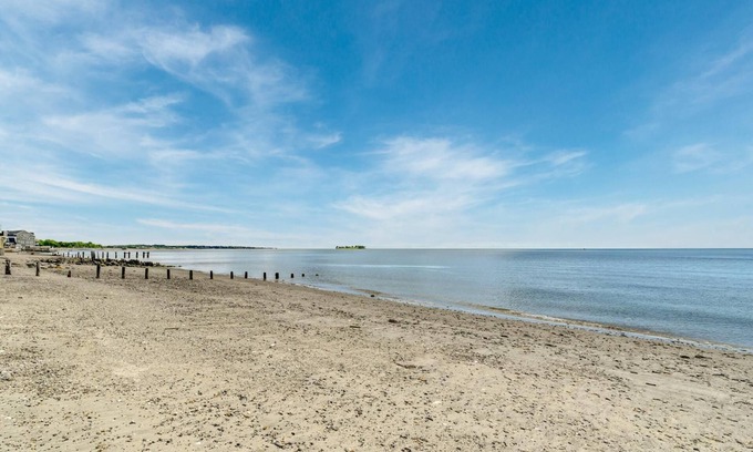 Devon House | Family Beach Getaway! Walk out the door and onto the beach! Lots to do nearby!