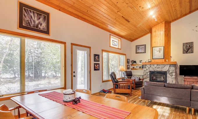Lutsen Cabin | Family Cabin w/Private Dock on Caribou Lake!