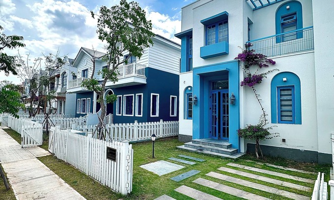 Phan Thiet Villa | Family Comfort in Style – 4 Bedroom Santorini Villa Made for Togetherness