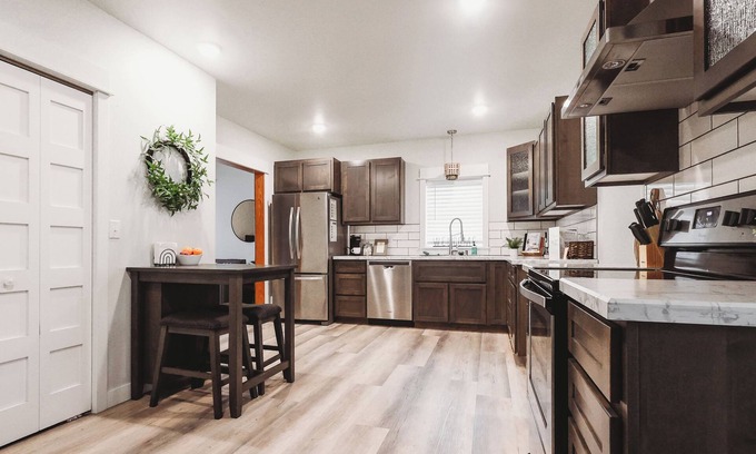 Detroit Lakes House | Family & dog friendly; 5 min walk to beach, bars, downtown, restaurants and park