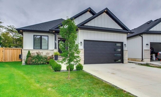 Port Burwell House | Family Friendly Beach House