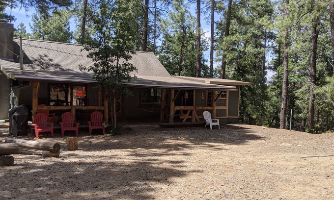 Prescott House | Family Friendly Cabin Near Lynx Lake