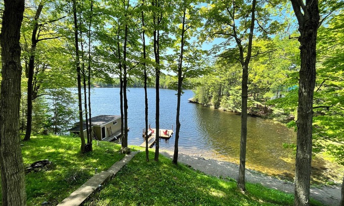 Frontenac Cottage | Family friendly cottage on Buck Lake with sandy beach and amazing sunsets!