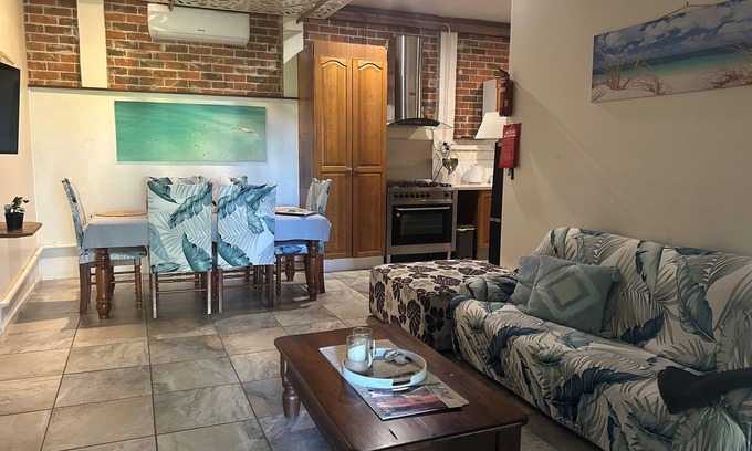 Emerald Beach Apartment | Family Friendly Emerald Beach Getaway
