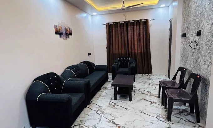 Nagpur Apartment | Family Friendly Flat