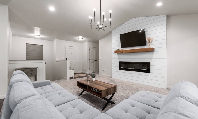 Heber House | Family Friendly Home w/Home Theatre in Beautiful Heber Valley