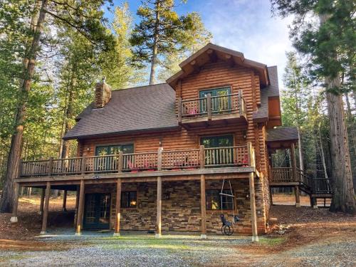 Volcano House | Family-Friendly Log Cabin Rental in California's Gold Country near Sacramento