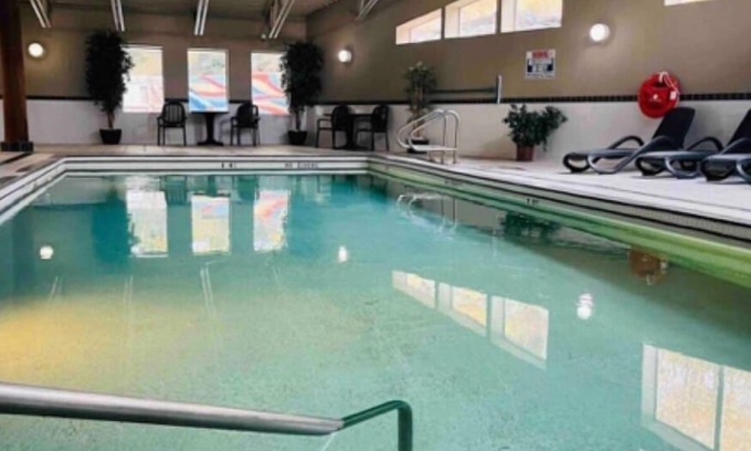 East Kootenay Condo | Family-Friendly Penthouse with Valley Views