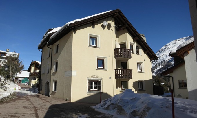 Champfer Apartment | Family-friendly, quiet apartment in a beautiful Engadine house