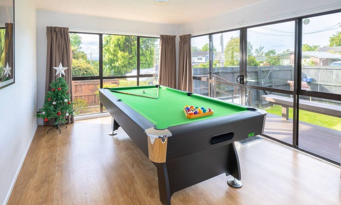 Lynmore House | Family Friendly Quiet, Cozy, Safe Stay in Rotorua+Free wifi759Mbps+Pool Table