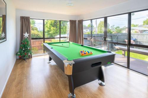 Lynmore House | Family Friendly, Quiet, Cozy stay in Rotorua with free Wifi