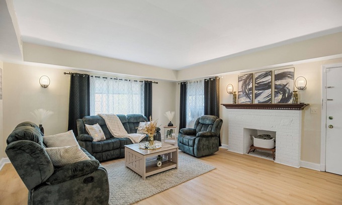 Takoma Park Apartment | Family friendly - Spacious 3-bedroom apartment in charming Takoma Park