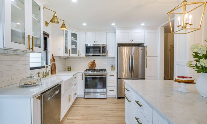 Villa Park House | Family-Friendly Villa Park Home: 16 Mi to Chicago!