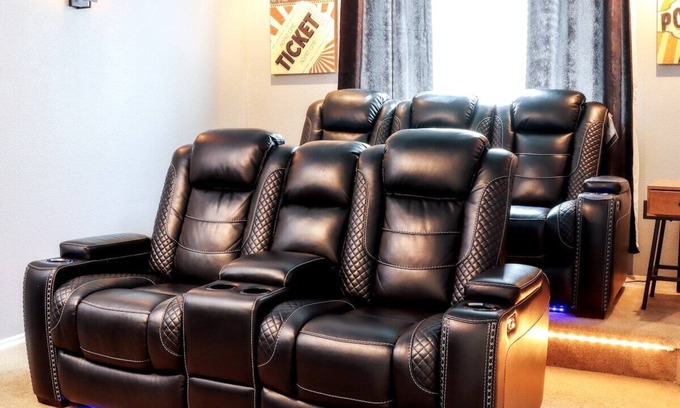 San Antonio House | Family Fun House w/Theater, playhouse, & more! 0.1 miles to NSSA!